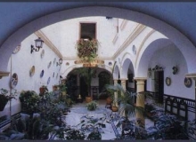 Cordoba: patio hotel